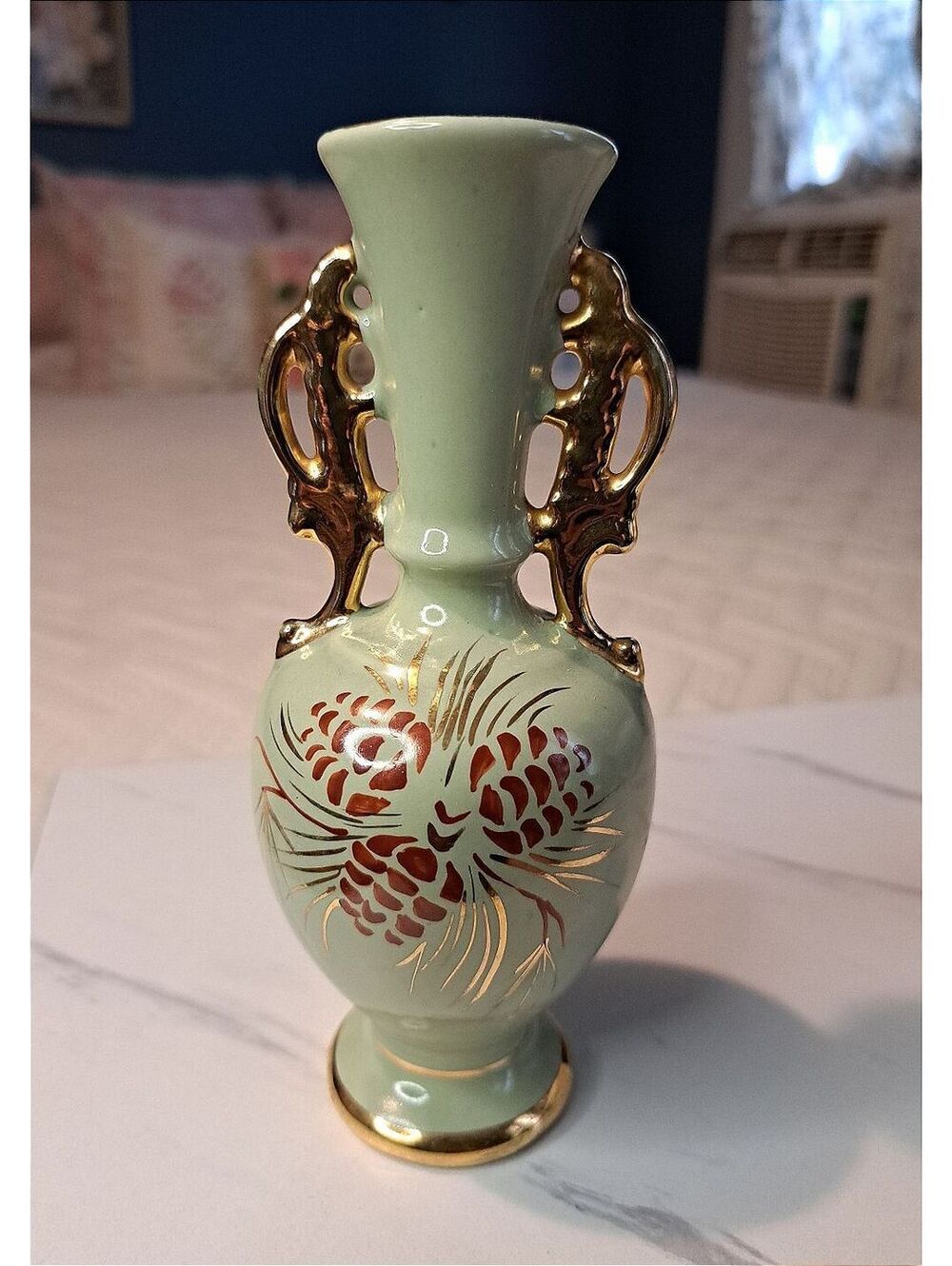 Vintage DePere/Le Pere Pottery Mid-Century Green/Gold Bud Vase Pinecone Motif 6"